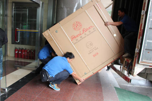 诏安钢琴贵重工艺品无忧运